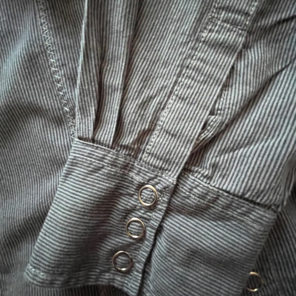 Urban héritage casual shirt for men. - Picture 3 of 5